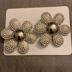 Rhinestone flower earrings